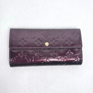 Louis Vuitton Vernis Portefeuille Sarah Wallet Amarante beautiful color